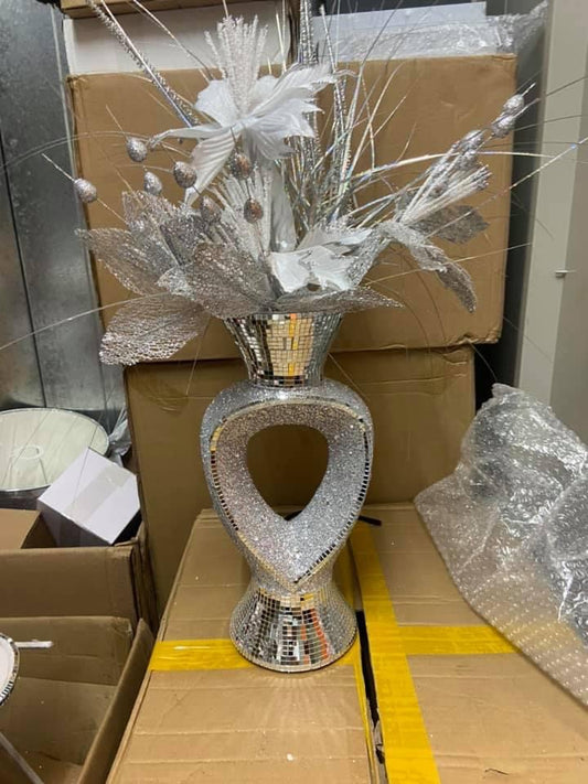 Tear Drop Vase and Flowers